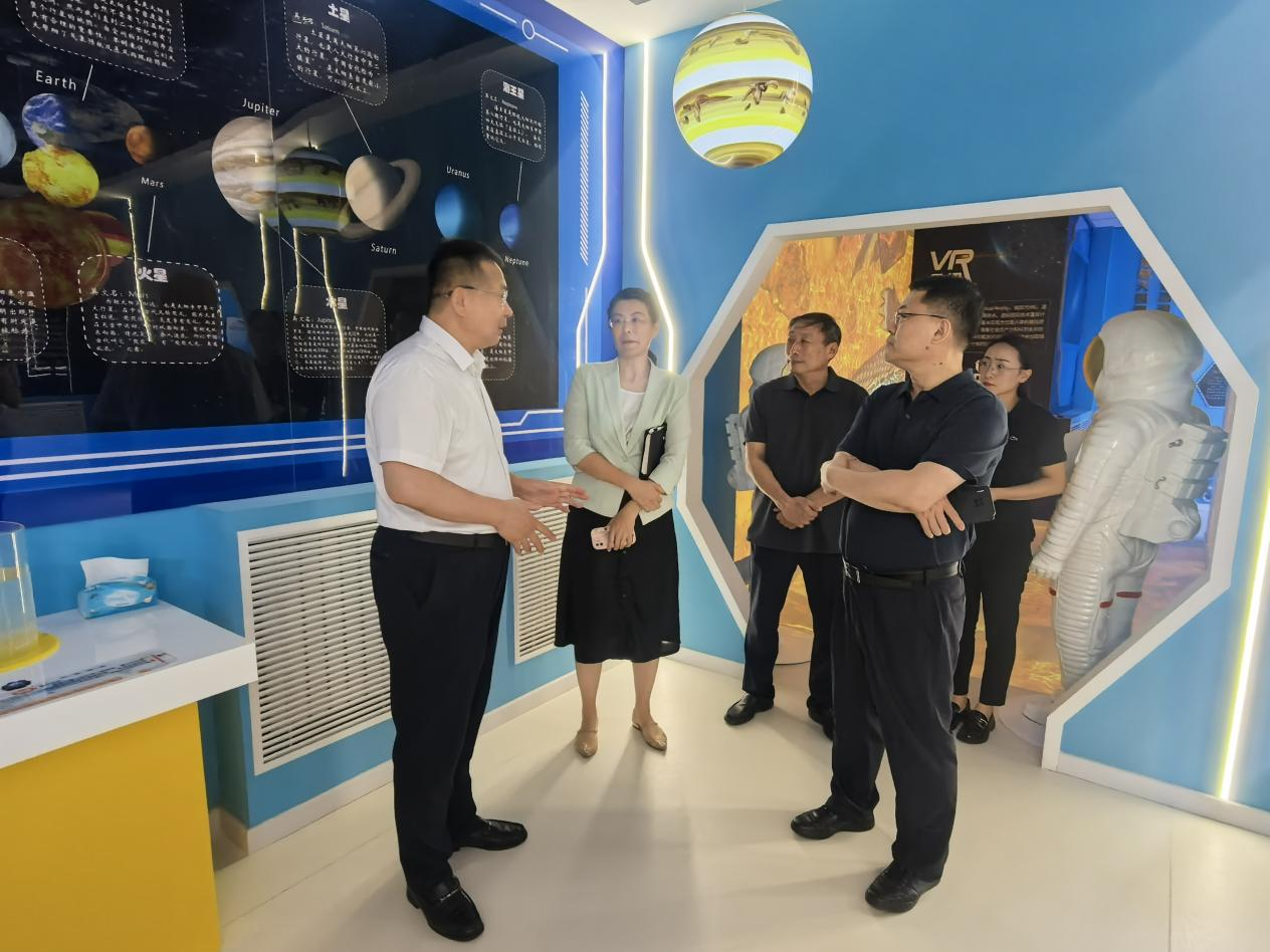 市科协赴李沧区开展社区科普与科技惠企工作调研